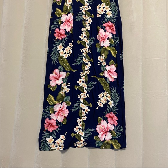 Iolani Women’s Dress Medium Hawaiian Floral Midi Shift Resortwear Feminine - Picture 9 of 11